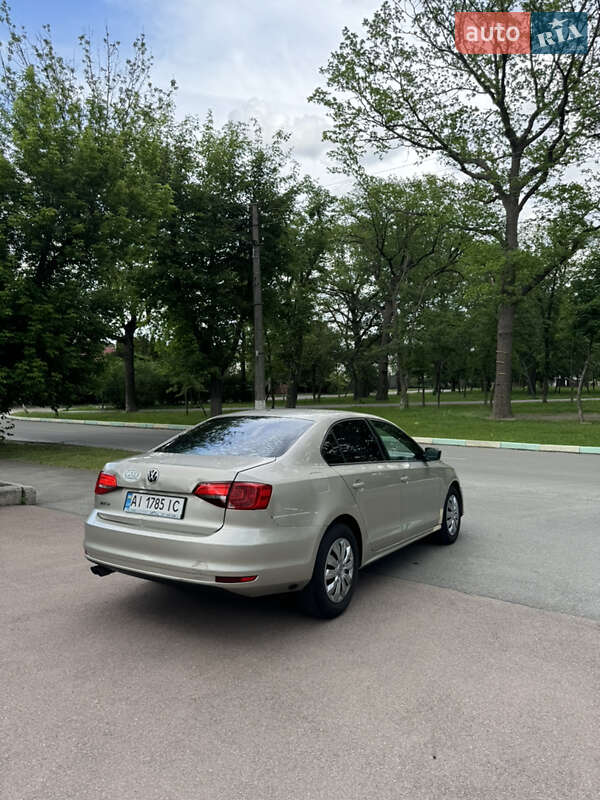 Седан Volkswagen Jetta 2014 в Харькове