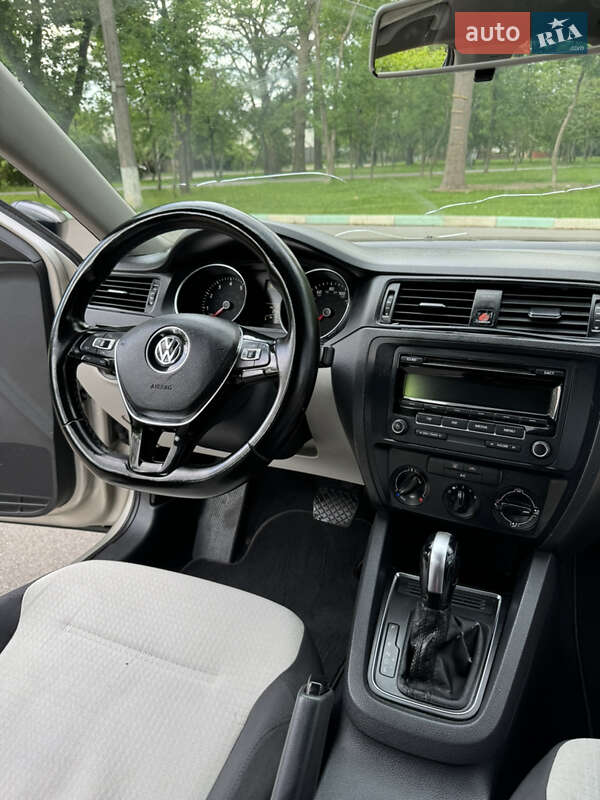 Седан Volkswagen Jetta 2014 в Харькове