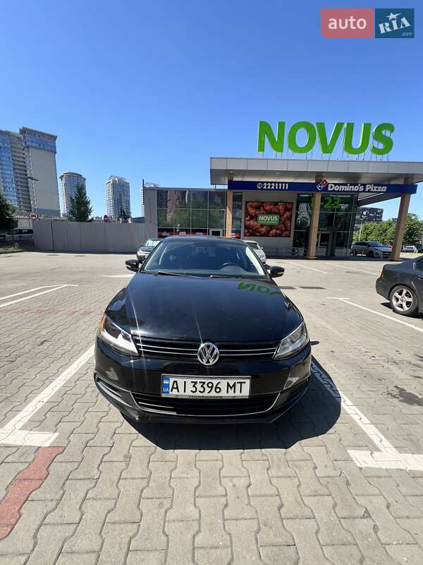 Volkswagen Jetta 2014