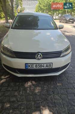 Седан Volkswagen Jetta 2012 в Днепре
