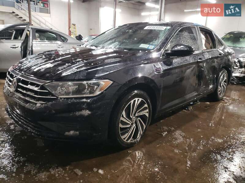 Седан Volkswagen Jetta 2020 в 