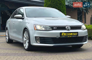 Седан Volkswagen Jetta 2013 в Львове