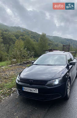 Седан Volkswagen Jetta 2011 в 