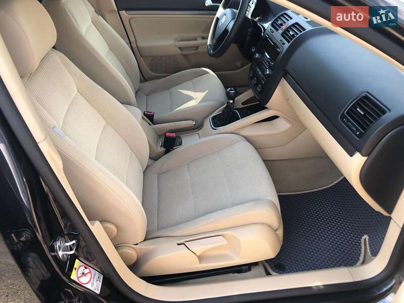 Седан Volkswagen Jetta 2008 в Ланчині