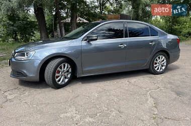 Седан Volkswagen Jetta 2014 в Корсуне-Шевченковском
