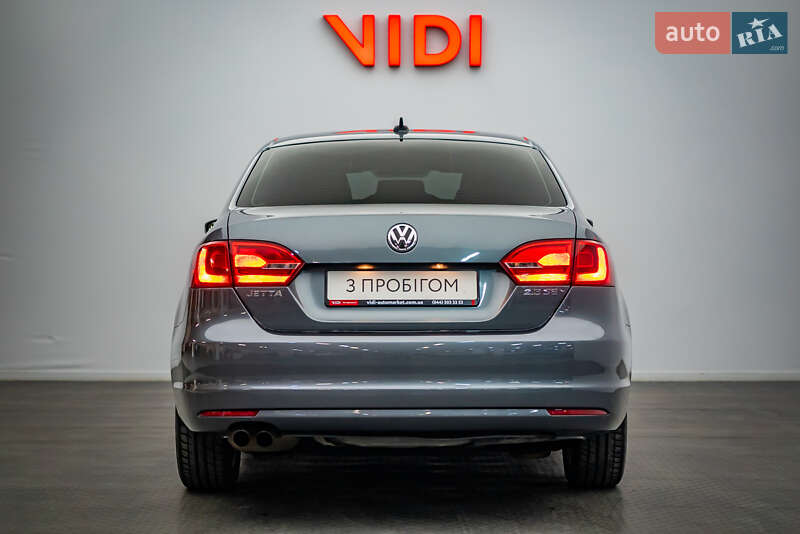 Седан Volkswagen Jetta 2013 в Києві