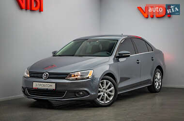 Седан Volkswagen Jetta 2013 в Киеве