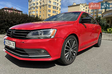 Седан Volkswagen Jetta 2016 в Києві