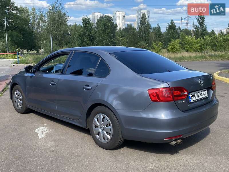 Седан Volkswagen Jetta 2014 в Києві