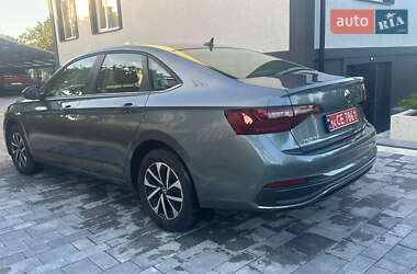 Седан Volkswagen Jetta 2024 в 