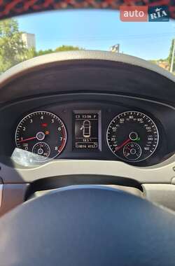 Седан Volkswagen Jetta 2013 в 
