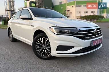 Седан Volkswagen Jetta 2018 в Києві