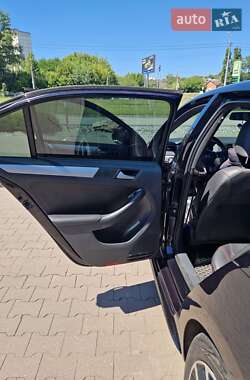 Седан Volkswagen Jetta 2013 в 