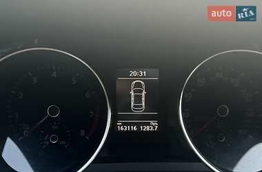 Седан Volkswagen Jetta 2015 в 