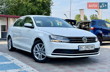 Седан Volkswagen Jetta 2017 в Львове
