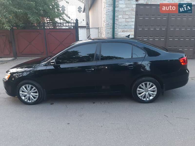 Седан Volkswagen Jetta 2014 в Харькове