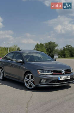 Седан Volkswagen Jetta 2017 в Днепре