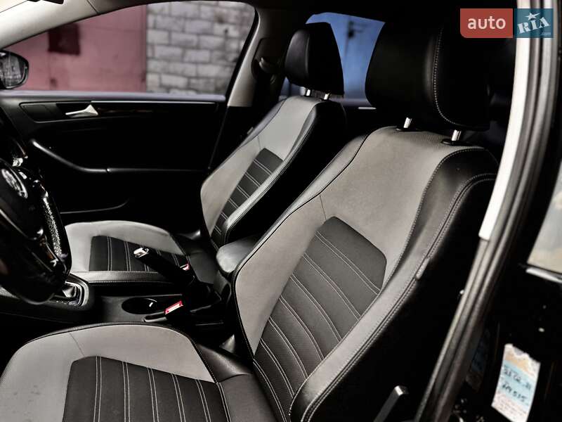 Седан Volkswagen Jetta 2016 в Дніпрі фото 14 Седан Volkswagen Jetta 2016 в Дніпрі