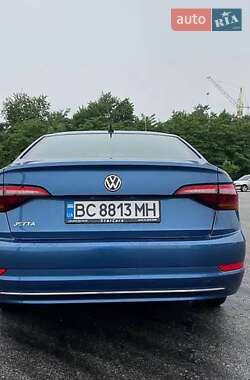 Седан Volkswagen Jetta 2019 в 