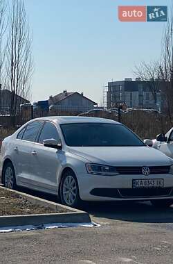 Седан Volkswagen Jetta 2013 в Ровно