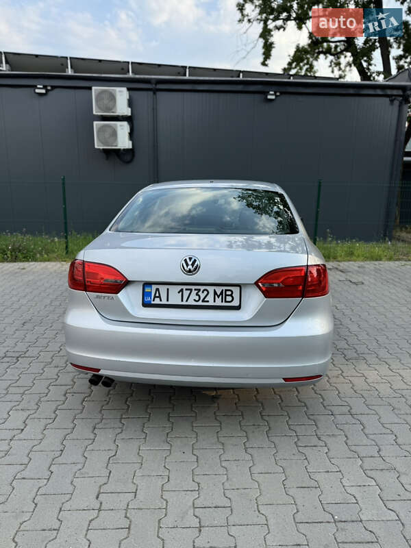 Седан Volkswagen Jetta 2011 в Киеве