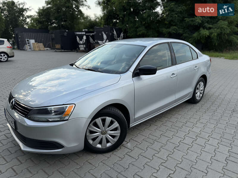 Седан Volkswagen Jetta 2011 в Киеве