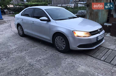 Седан Volkswagen Jetta 2012 в 