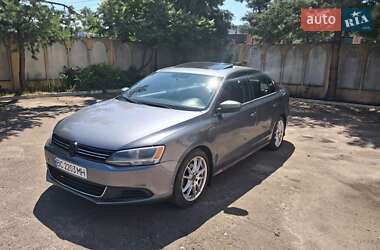 Седан Volkswagen Jetta 2014 в Львове