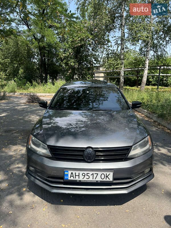 Седан Volkswagen Jetta 2015 в Киеве