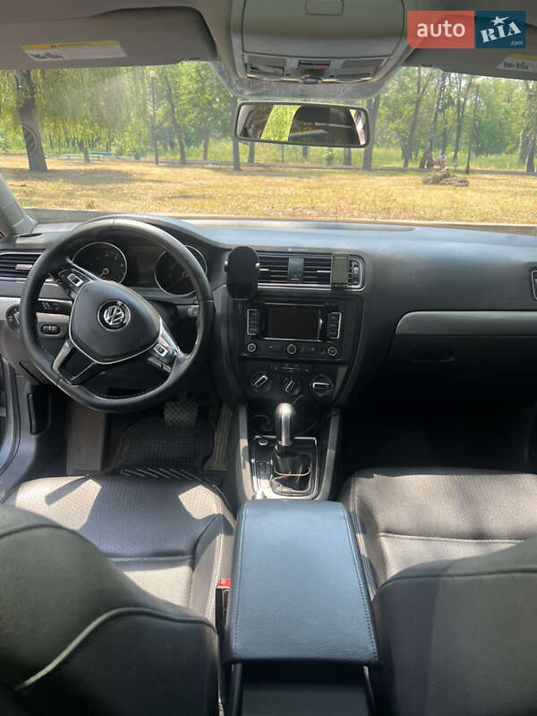 Седан Volkswagen Jetta 2015 в Киеве