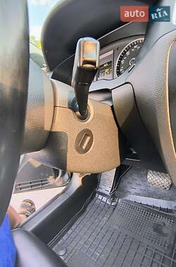 Седан Volkswagen Jetta 2012 в 