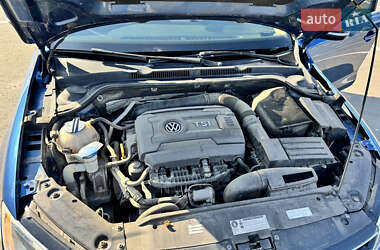 Седан Volkswagen Jetta 2014 в 