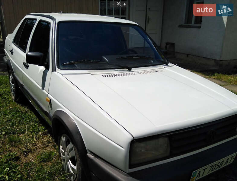 Седан Volkswagen Jetta 1988 в Рожнятове