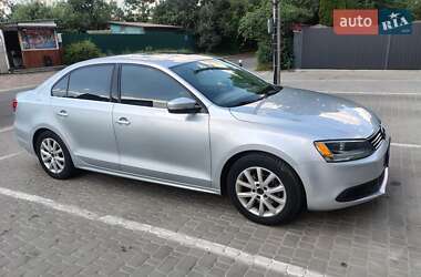 Седан Volkswagen Jetta 2013 в 