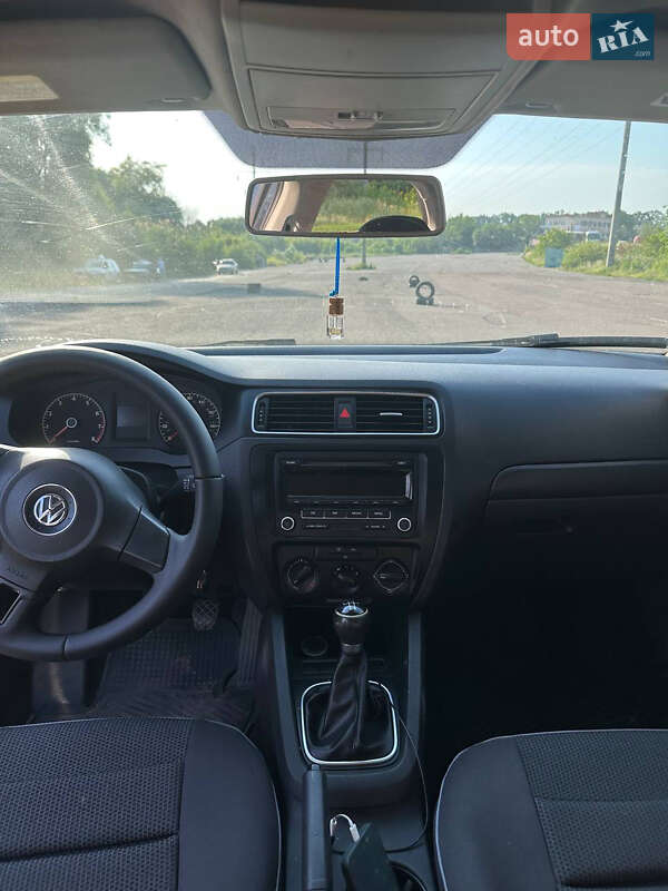 Седан Volkswagen Jetta 2011 в Полтаві