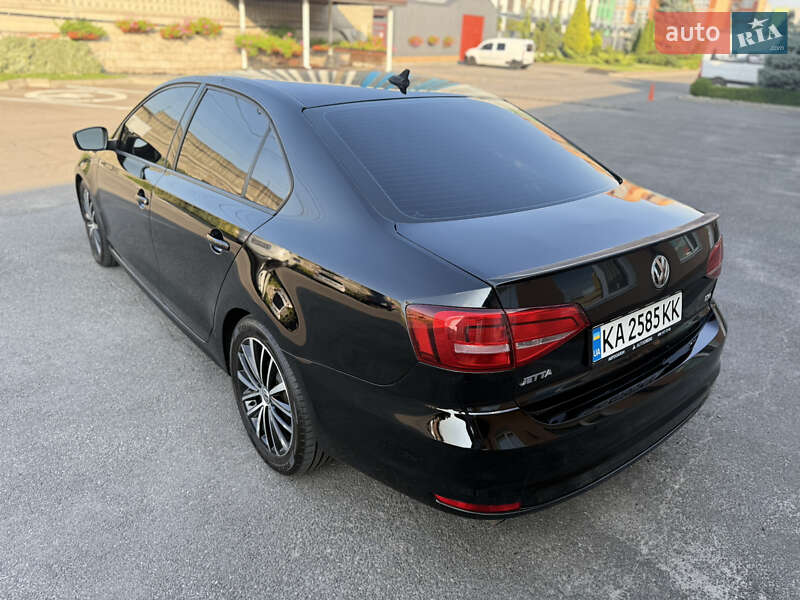 Седан Volkswagen Jetta 2015 в Днепре