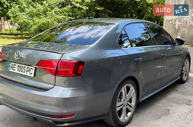 Седан Volkswagen Jetta 2016 в 