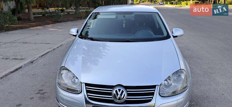 Седан Volkswagen Jetta 2008 в Желтых Водах