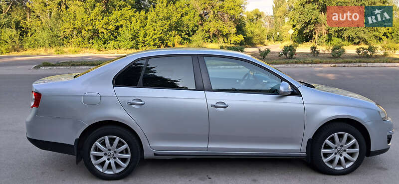 Седан Volkswagen Jetta 2008 в Желтых Водах