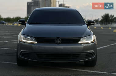 Седан Volkswagen Jetta 2012 в Киеве