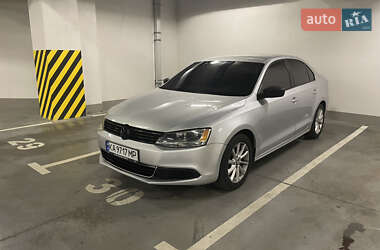 Седан Volkswagen Jetta 2010 в Киеве