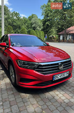 Седан Volkswagen Jetta 2019 в Трускавце