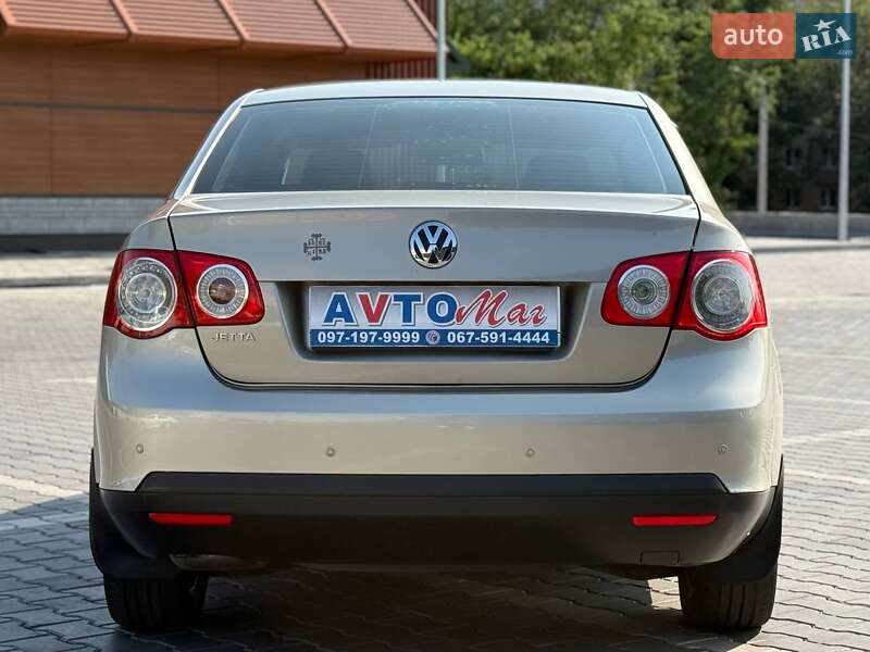Седан Volkswagen Jetta 2008 в Кривом Роге