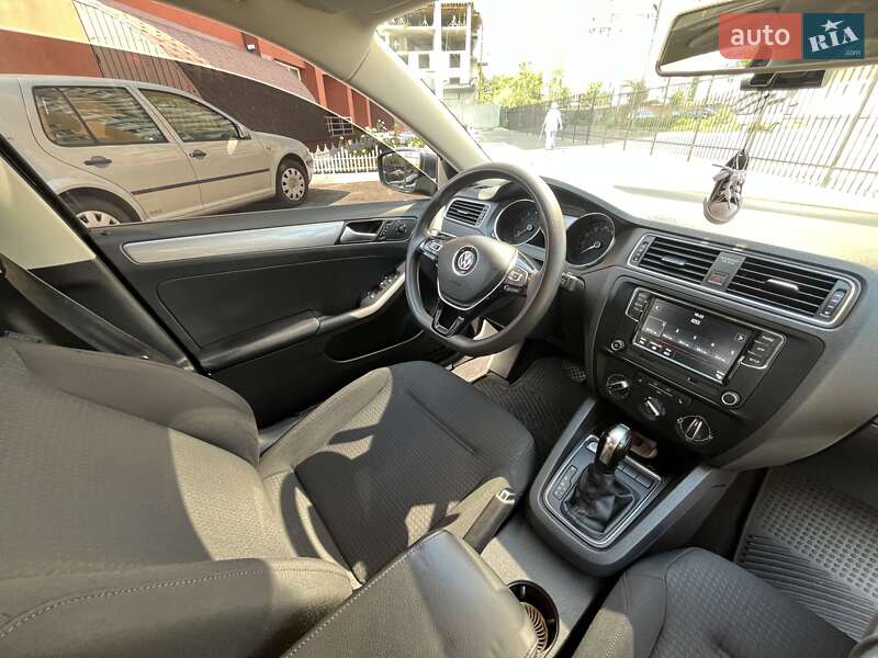 Седан Volkswagen Jetta 2015 в Черкассах
