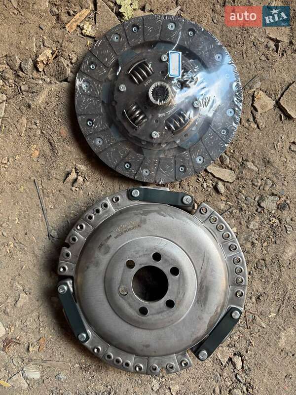 Седан Volkswagen Jetta 1990 в Варві