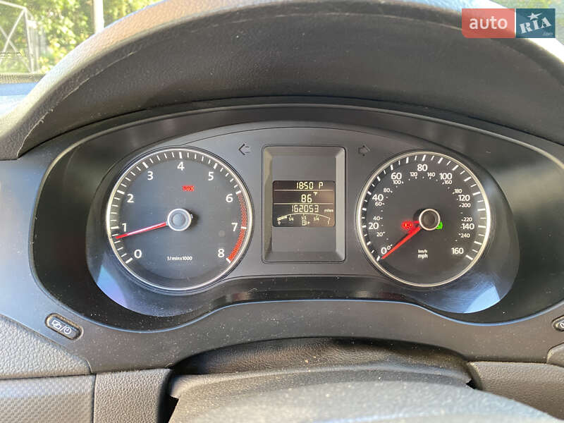 Седан Volkswagen Jetta 2012 в Виннице