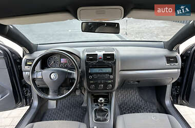 Седан Volkswagen Jetta 2006 в 