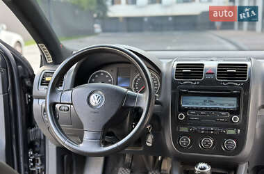 Седан Volkswagen Jetta 2006 в 