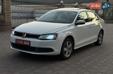 Седан Volkswagen Jetta 2013 в Лубнах