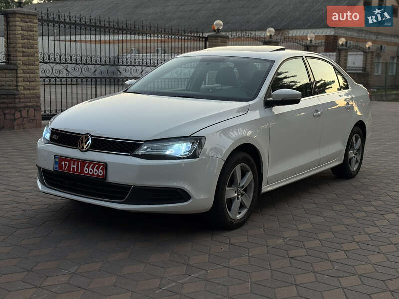 Volkswagen Jetta 2013